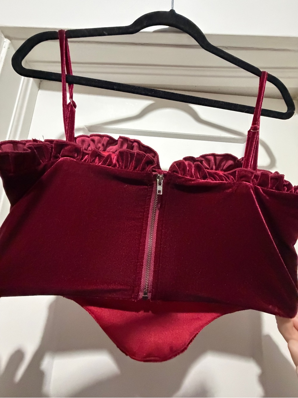 Cider Velvet Ruffled Bustier Crop Top - Burgundy - Picture 2 of 3